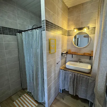 Maison Hyper Centre, Rénové Climatisé *